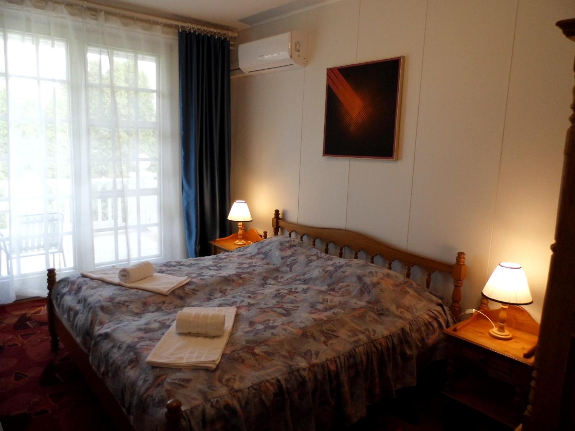 Millennium Villa Keszthely Chambre photo